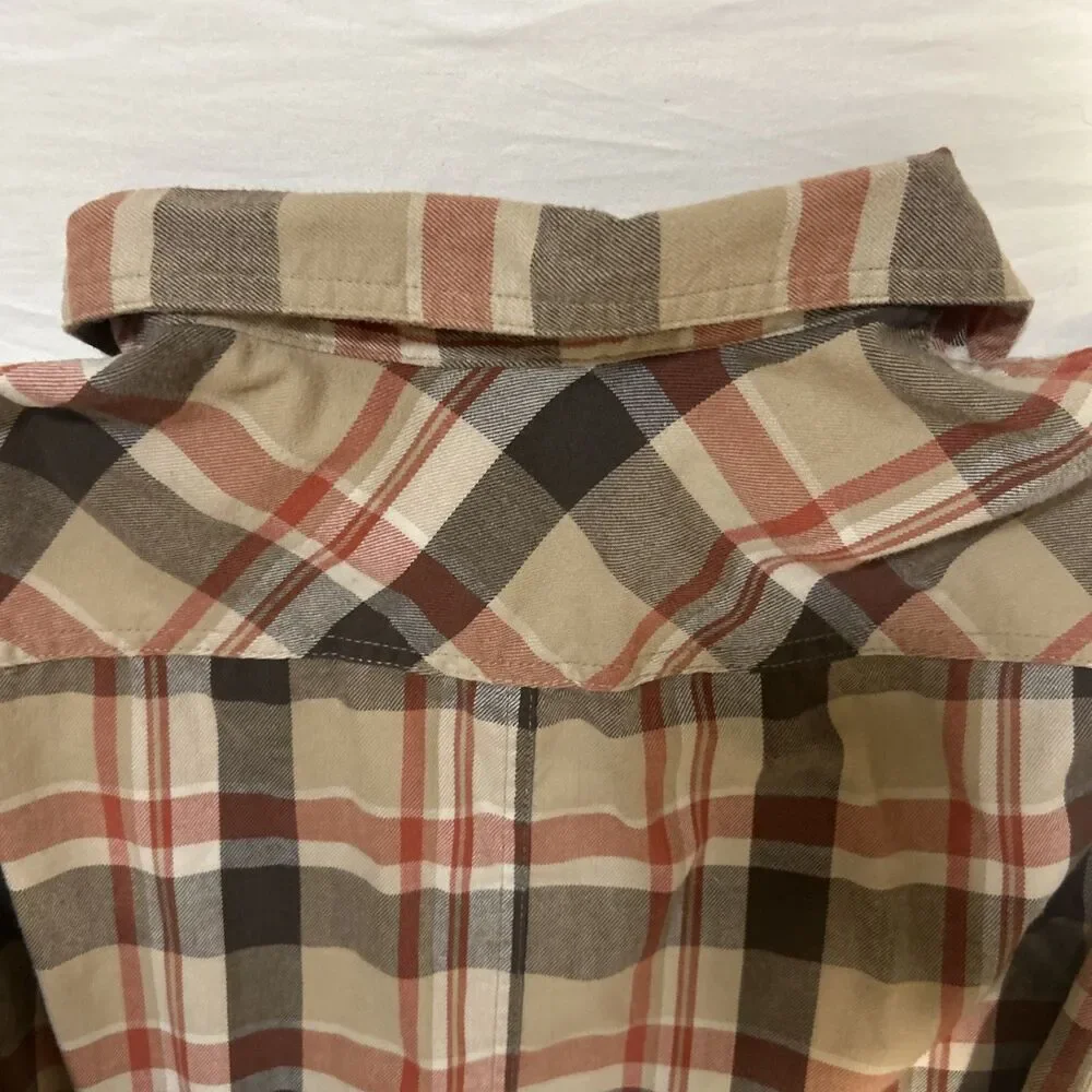 Wrangler ATG Shirt Mens Large Brown Plaid Button Up Flannel Cotton Blend Elbow